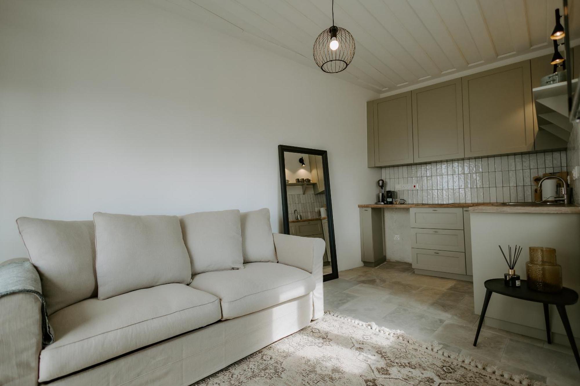 Smaragda'S Guest Rooms 레메소스 외부 사진