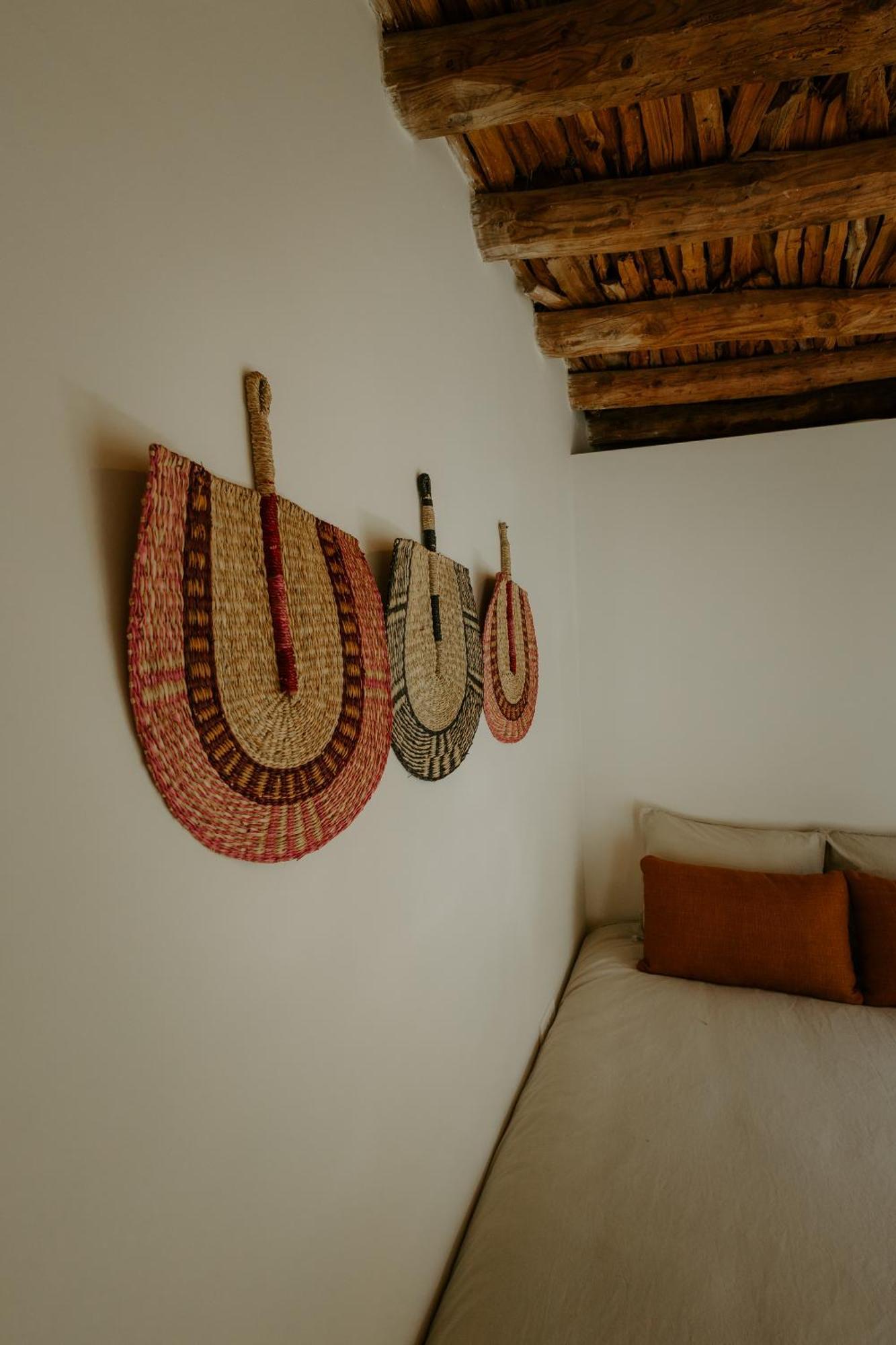 Smaragda'S Guest Rooms 레메소스 외부 사진