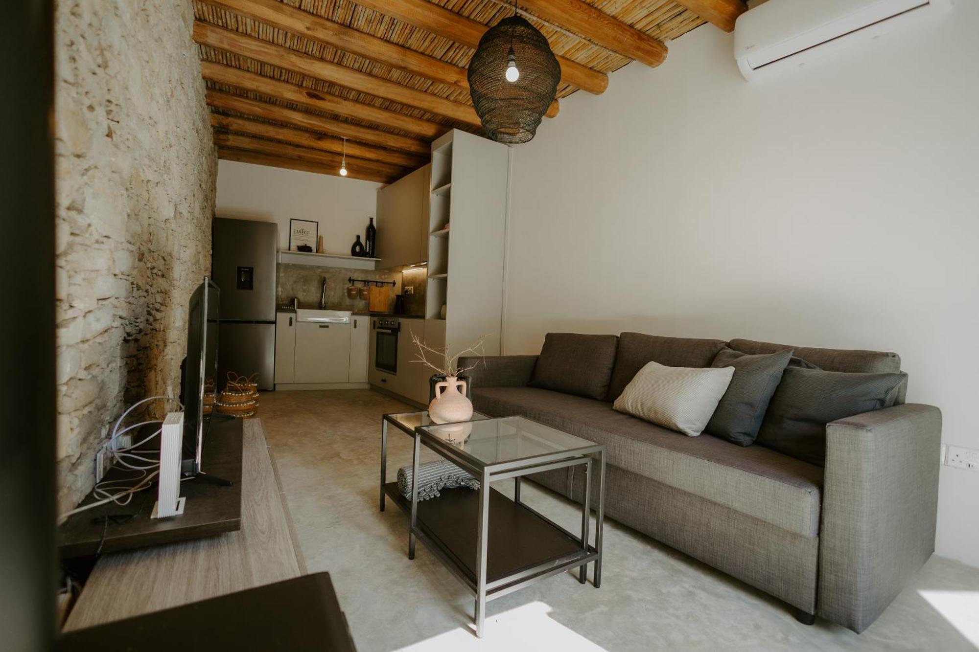 Smaragda'S Guest Rooms 레메소스 외부 사진